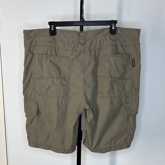 Wolverine Cargo Shorts for Men - Picture 5 of 7